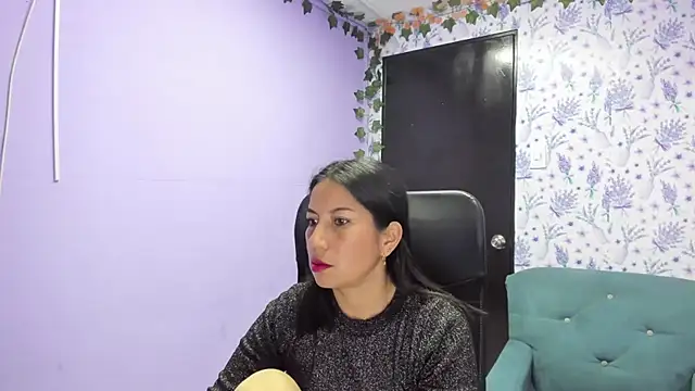 Megan Collinss  online show from November 2025 01:34:02 PM