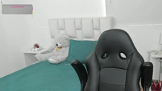 Ms milarose online show from March 2026 07:28:01 PM