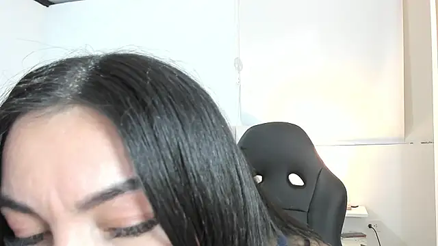 Snapshot of Ms_milarose chatting on September 2025 03:12:02 AM Ms milarose online show from September 2025 03:12:02 AM