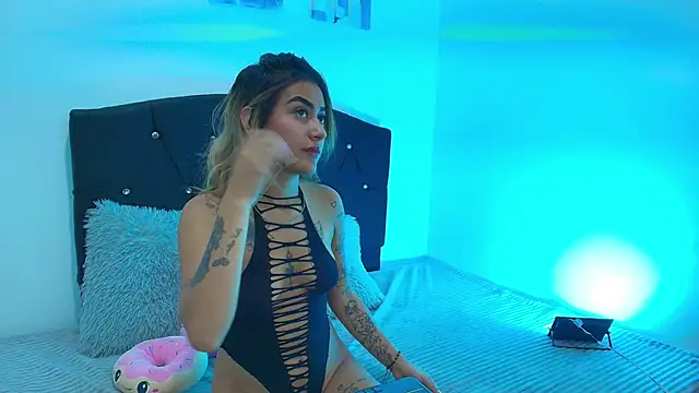 Sophia Nights online show from September 2025 12:28:01 AM