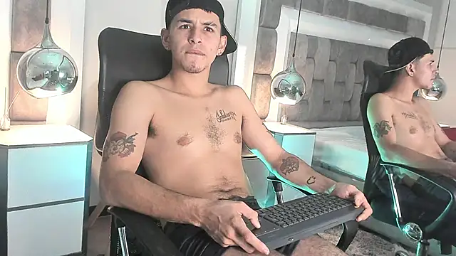 MikeMyllers online show from September 2025 03:45:02 AM