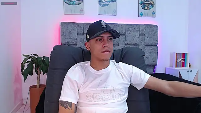 david santos16 online show from October 2025 06:45:02 AM