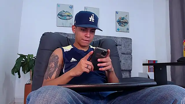 david santos16 online show from October 2025 10:20:01 PM