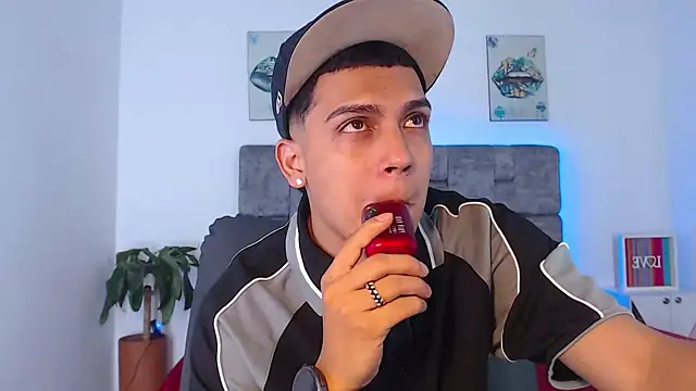 david santos16 online show from September 2025 02:28:01 AM