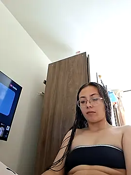 Valeria Saenz 25 online show from September 2025 05:53:02 PM