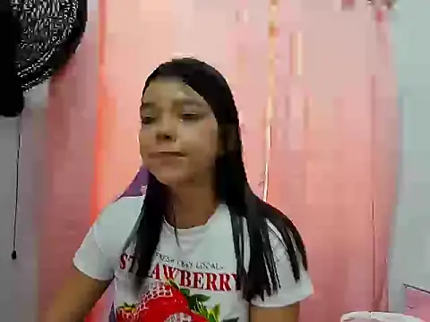 shy luna18 online show from September 2025 05:12:02 PM