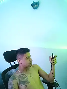 Juann-cock online show from March 2026 02:05:02 AM