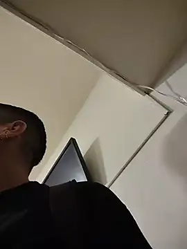 Juann-cock online show from April 2026 07:15:02 PM