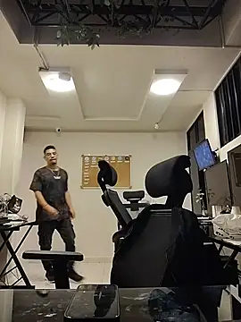 Juann-cock online show from May 2026 05:37:02 AM