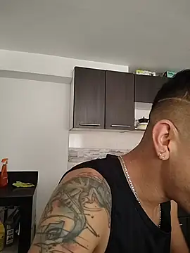 Juann-cock online show from April 2026 06:25:02 PM