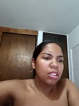 CloeeHills  online show from October 2025 06:54:02 PM