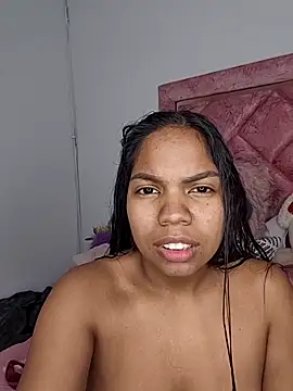 CloeeHills  online show from September 2025 12:11:01 PM
