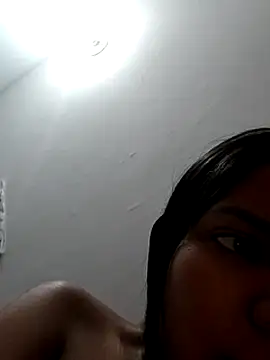 CloeeHills  online show from October 2025 03:45:02 PM