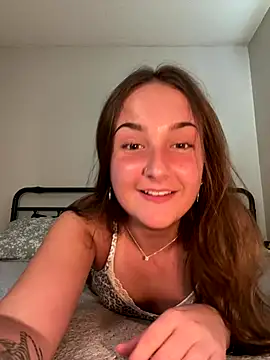 Snapshot of MadilynX777 chatting on October 2025 10:43:02 PM MadilynX777 online show from October 2025 10:43:02 PM