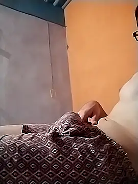 KingMaxiZ online show from September 2025 05:18:02 AM
