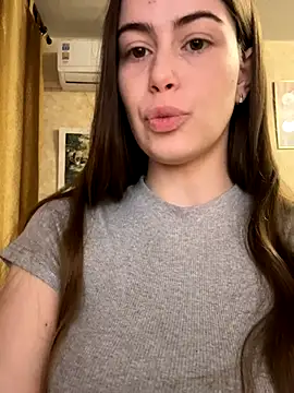 Snapshot of Soyyyaa chatting on December 2025 04:11:02 AM Soyyyaa online show from December 2025 04:11:02 AM