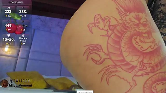 Mily Vermont online show from December 2025 07:57:02 PM