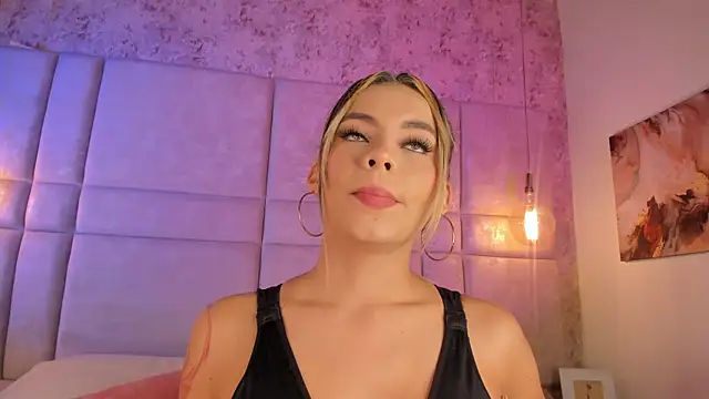 Mily Vermont online show from November 2025 07:50:01 PM