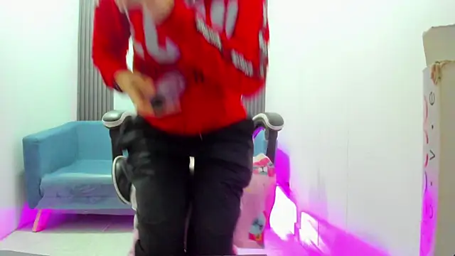 Snapshot of ShaunaDream chatting on October 2025 04:46:01 AM ShaunaDream online show from October 2025 04:46:01 AM