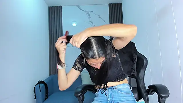 Snapshot of ShaunaDream chatting on September 2025 02:39:02 AM ShaunaDream online show from September 2025 02:39:02 AM