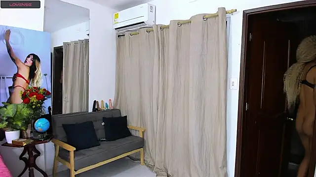 zou quira online show from March 2026 01:34:01 AM