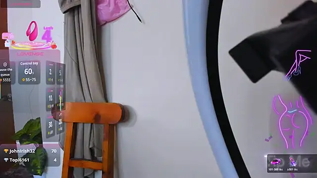 Snapshot of zou_quira chatting on November 2025 01:44:01 PM zou quira online show from November 2025 01:44:01 PM