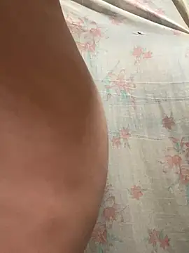 Snapshot of Cuckold-masters-dog chatting on September 2025 12:21:02 PM Cuckold-masters-dog online show from September 2025 12:21:02 PM