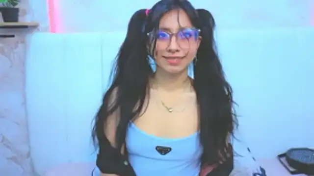 VioletxBloom online show from November 2025 12:37:02 AM