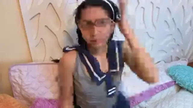 VioletxBloom online show from April 2026 01:03:02 PM