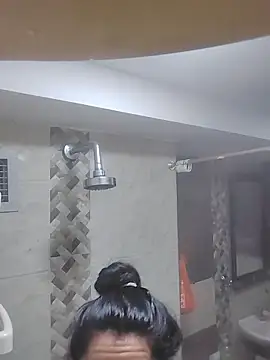 VioletxBloom online show from November 2025 07:25:02 PM