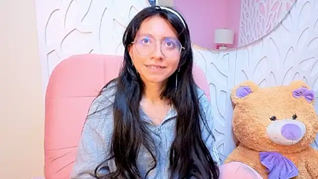 VioletxBloom online show from April 2026 08:53:02 PM