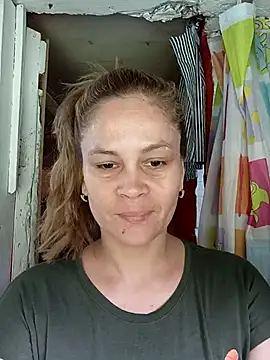 Snapshot of Chica_fuego chatting on October 2025 07:04:02 PM Chica fuego online show from October 2025 07:04:02 PM