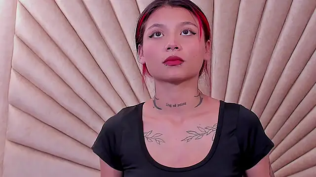 EmaDuff online show from October 2025 11:51:01 AM