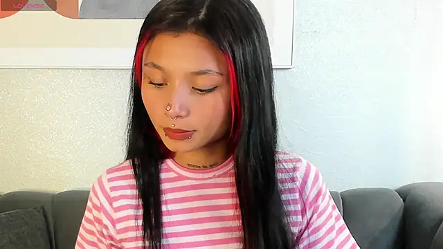 EmaDuff online show from October 2025 11:55:01 AM