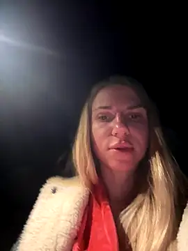 Prettie Katrin online show from November 2025 03:59:01 PM