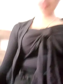 Snapshot of sulove_xx chatting on April 2026 04:19:01 AM sulove xx online show from April 2026 04:19:01 AM