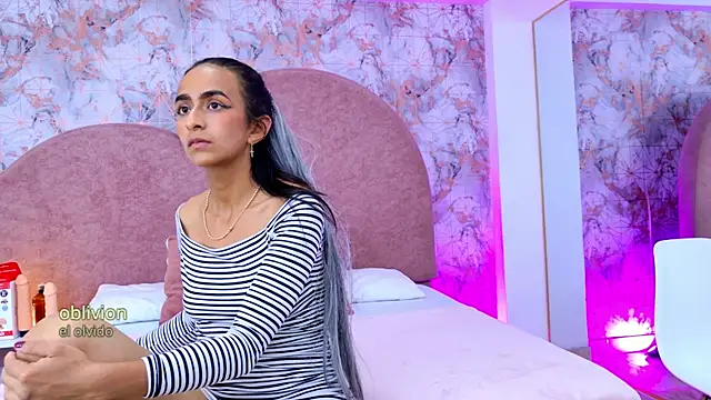 Samanta Isel online show from November 2025 03:01:01 AM