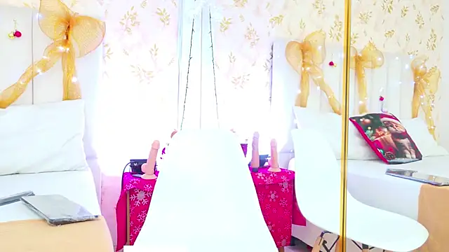 Samanta Isel online show from December 2025 03:06:02 AM