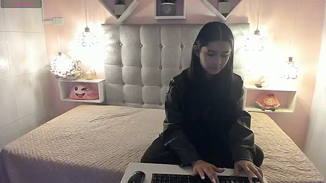 Kaliykatie online show from April 2026 04:06:01 AM