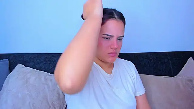 Snapshot of sweet_lily26 chatting on November 2025 01:36:02 PM sweet lily26 online show from November 2025 01:36:02 PM