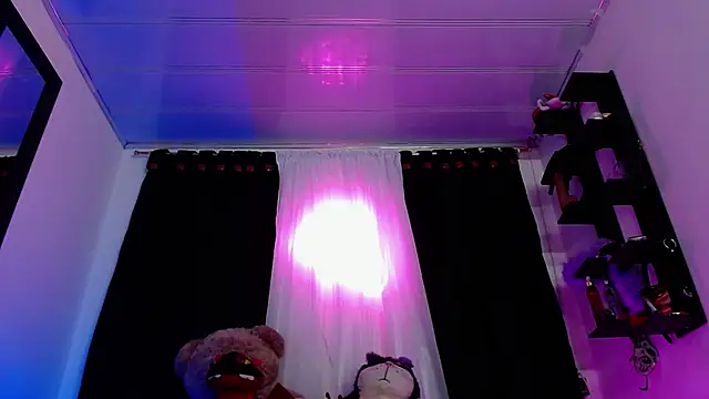 valerii fox 69 online show from May 2026 03:37:02 AM