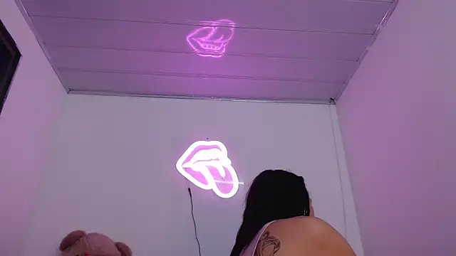 Snapshot of valerii_fox_69 chatting on October 2025 05:17:01 AM valerii fox 69 online show from October 2025 05:17:01 AM