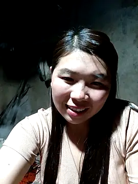 quynhkoolbae online show from December 2025 01:32:02 PM