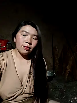 quynhkoolbae online show from February 2026 01:33:01 PM