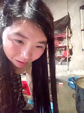 quynhkoolbae online show from March 2026 01:07:01 PM