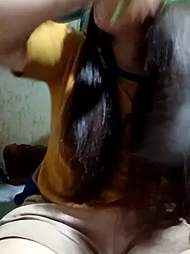 quynhkoolbae online show from April 2026 11:39:01 PM