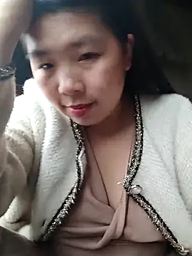 quynhkoolbae online show from April 2026 07:59:01 AM