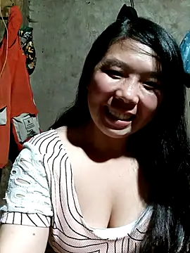 quynhkoolbae online show from October 2025 01:12:02 PM