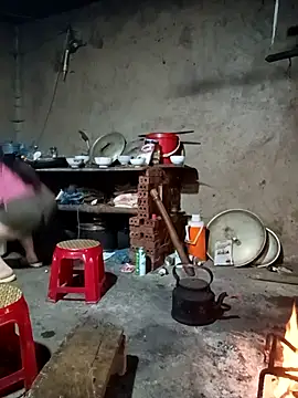 quynhkoolbae online show from April 2026 12:13:02 AM