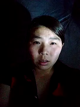 quynhkoolbae online show from November 2025 02:32:01 PM